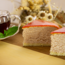 【冷凍】苺スフレチーズケーキ 5号 | チーズケーキ | 魔法洋菓子店ソルシエ