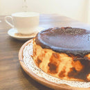 【冷凍】バスク風チーズケーキ 直径15cm ホール | チーズケーキ | 菓子工房cotori no te - スイーツモール