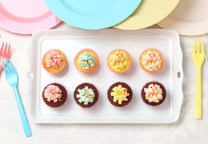【冷凍】ミニカップケーキ 3色セレクト 24個｜ケーキ｜Bellas Cupcakes-ベラズカップケーキ - スイーツモール