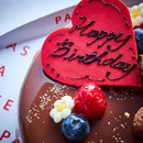 【冷凍】くまちゃんのチョコレートムースケーキ 5号(15cm)｜ケーキ｜ベリーズスイーツキッチン｜熊ちゃん｜クマ ちゃん｜チョコムースケーキ｜グラサージュ - スイーツモール