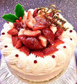 【冷凍】生クリームたっぷりイチゴのクリスマスケーキ人気のデコレーションケーキ | ケーキ | 東京柴又コシジ洋菓子店 - スイーツモール