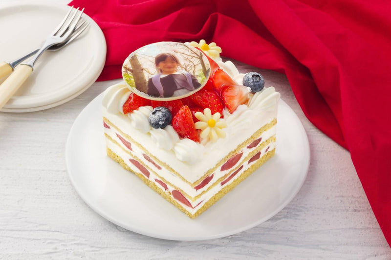 【冷凍】イチゴいっぱいショートケーキ 写真プレート付き | ケーキ | レ・コロレ - スイーツモール
