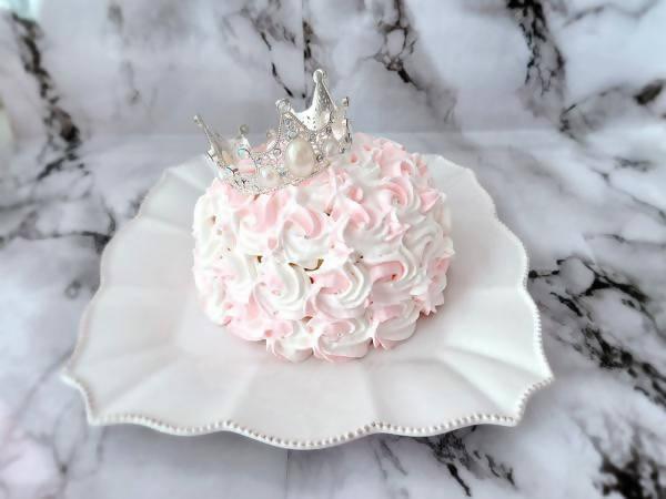 【冷凍】色が選べるティアラがのったローズドームケーキ 4号 12cm | ケーキ | La vie en Rose - スイーツモール
