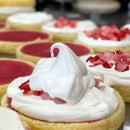 【冷凍】純生 ローズガーデン | ケーキ | バラのマドレーヌのお店ランジェラ - スイーツモール