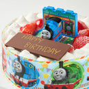 【冷凍】生デコレーションケーキ トーマスケーキ 5号 15cm｜ケーキ｜キャラメリーゼ - スイーツモール