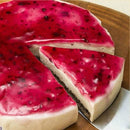 【冷凍】ブルーベリーレアチーズケーキ 5号 | チーズケーキ・冷凍ブルーベリー レアチーズケーキ | うわさのdahlia cake ハマダリア | レアチーズ ケーキ ブルーベリー・レアチーズケーキ ブルーベリーソース・うわさのチーズケーキハマダリア - スイーツモール