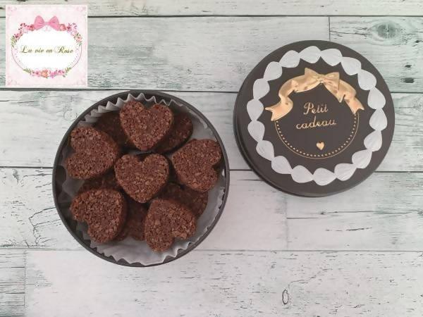 【常温】ハートのチョコ菓子ショコラ缶 | チョコレート | La vie en Rose | 可愛いチョコレート缶 - スイーツモール