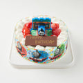 【冷凍】生デコレーションケーキ トーマスケーキ 5号 15cm｜ケーキ｜キャラメリーゼ - スイーツモール