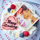 【冷凍】ホワイトクリーム写真ケーキ｜ケーキ｜ベリーズスイーツキッチン - スイーツモール