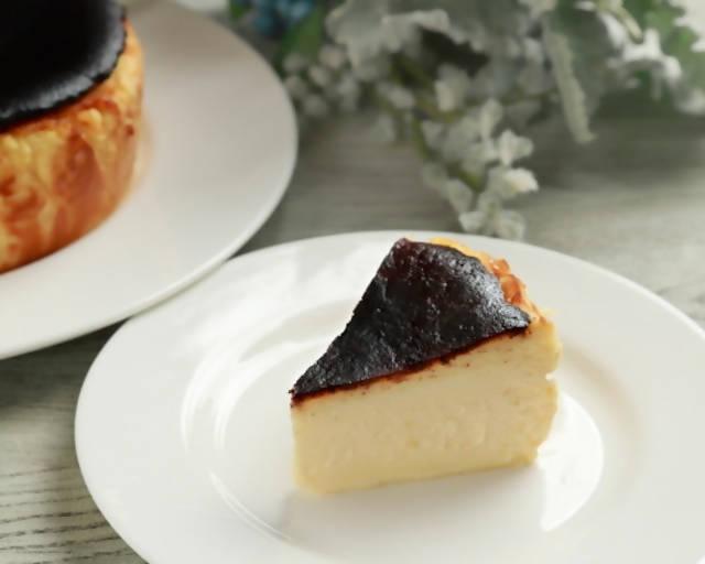 【冷蔵】バスクチーズ | チーズケーキ | Cheesecake plus|チーズ ケーキ プラス - スイーツモール