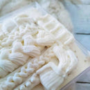 【冷凍】ニットをまとったベリーのムースケーキ | ケーキ ・ニットケーキ・ポップチョコレート| ミホパンポップケーキ - スイーツモール