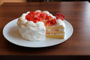 【冷凍】苺のショートケーキ | ケーキ | パティスリー ラヴィアンレーヴ - スイーツモール